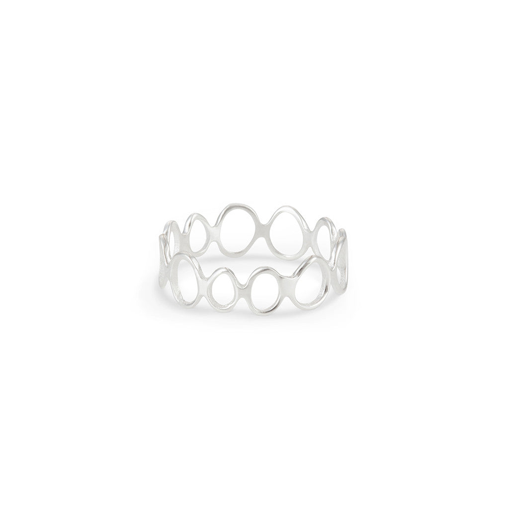Vela Silver Circle infinity Ring