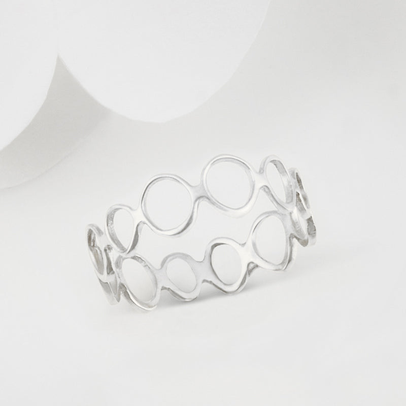 Vela Silver Circle infinity Ring