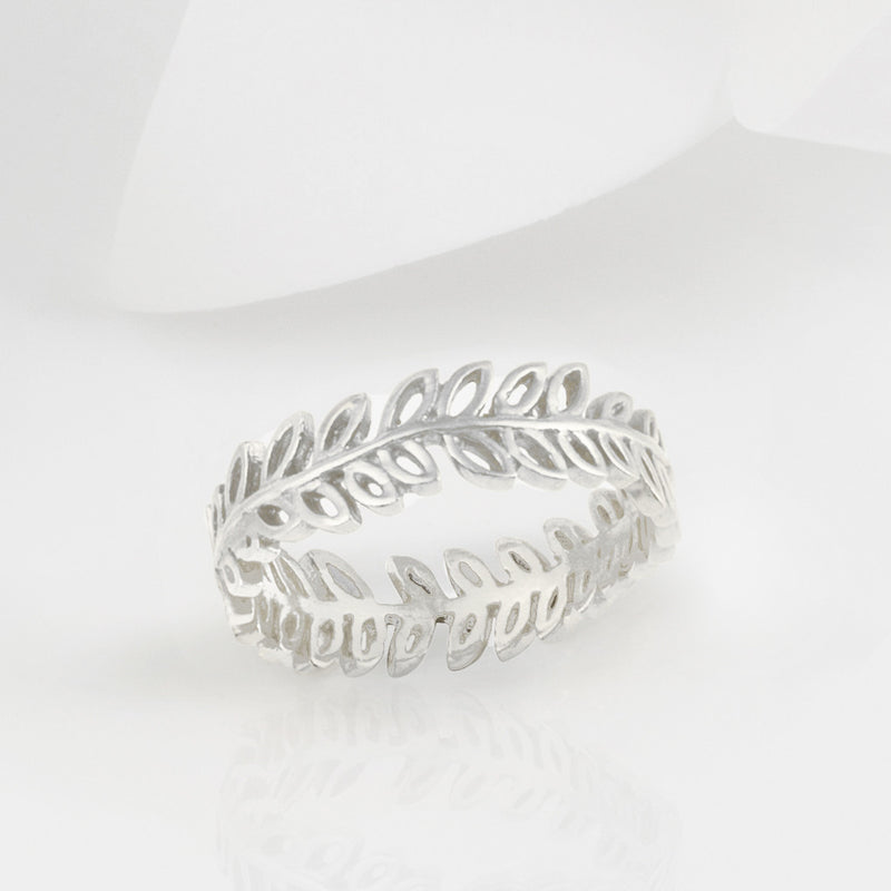 Flor Silver Olive Leaf Ring